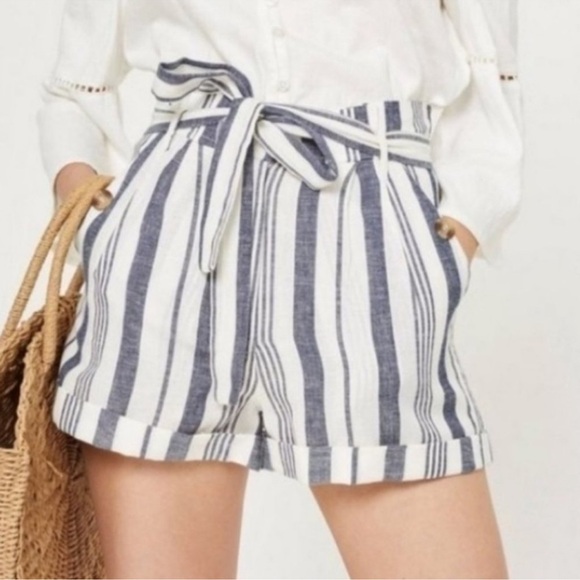 Topshop Pants - Topshop Stripe Tie Waist Linen Blend Shorts Size 2